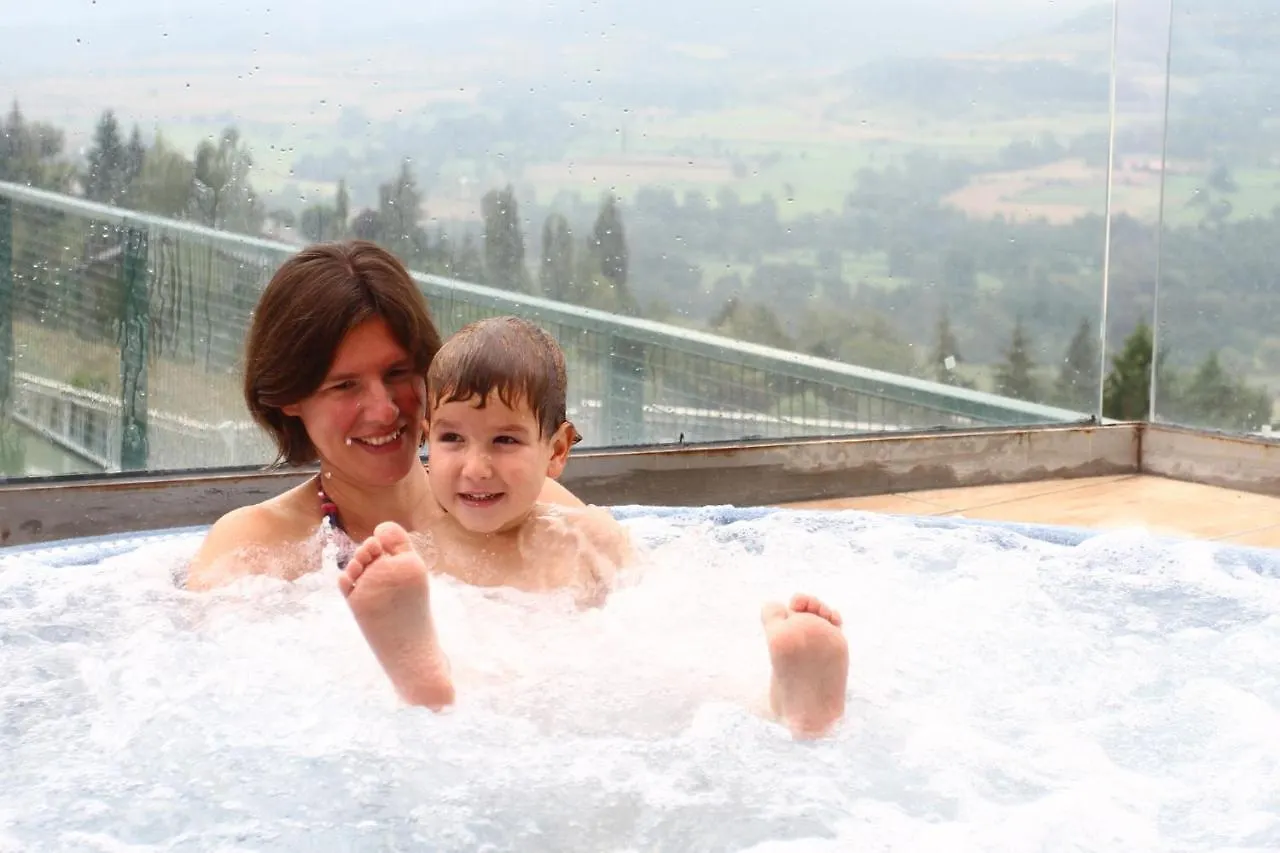 Cerdanya Viva Ecoestades Prulláns 3*,